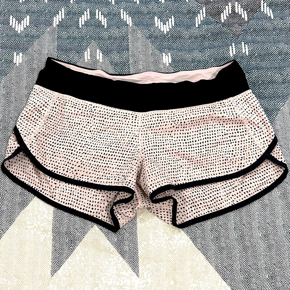 Lululemon polkadot shorts